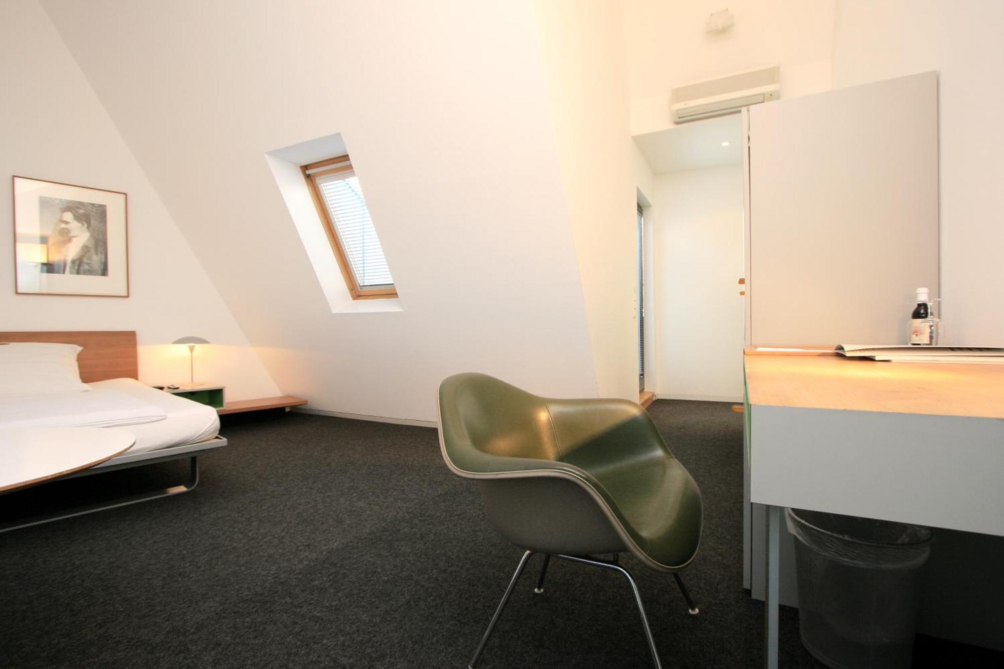 Chelsea Hotel Cologne Room photo