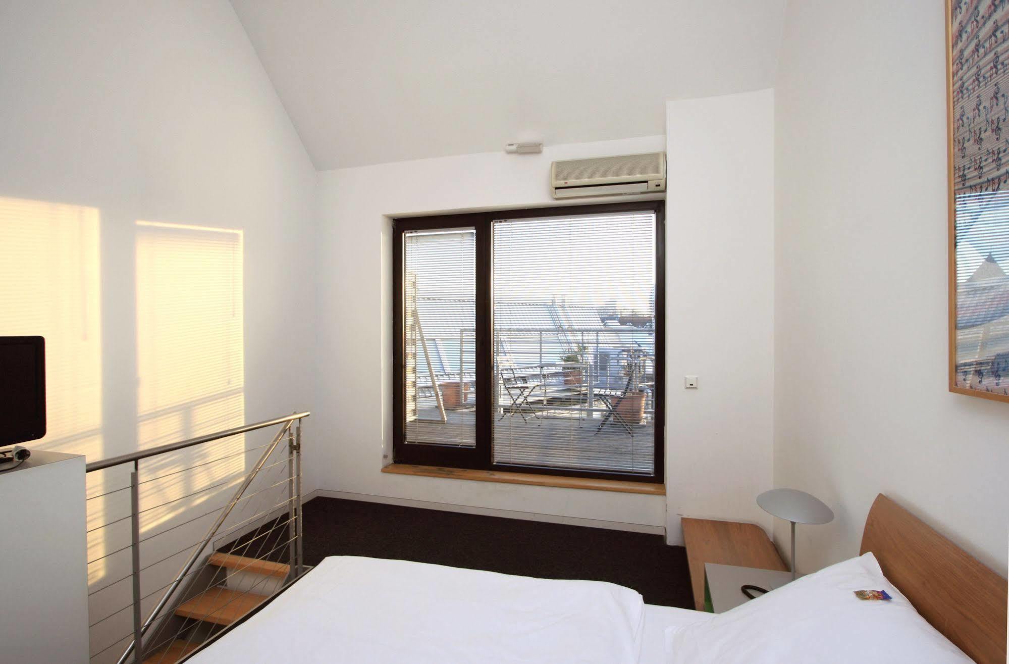 Chelsea Hotel Cologne Exterior photo